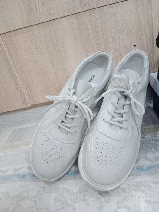 Кросовки  весна осень