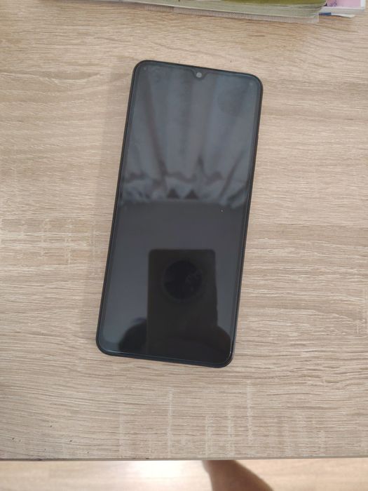 Продам  телефон Redmi a5