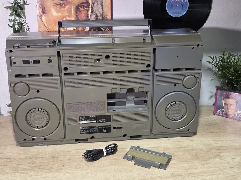 Boombox SHARP VZ-2500, Pick-up autoreverse both, casetofon, radio,hifi