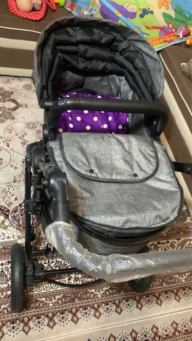 Срочно продаётся коляска.