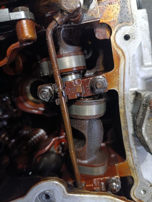 Двигатель на BMW E46 N42 под ремонт