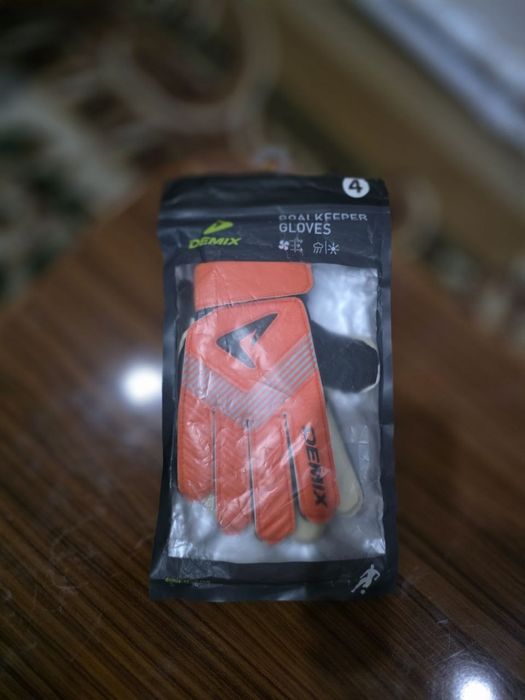 DEMIX GOALKEEPER 4demex - sport