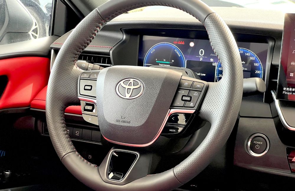 Toyota camry LE JAPAN 100% VIN