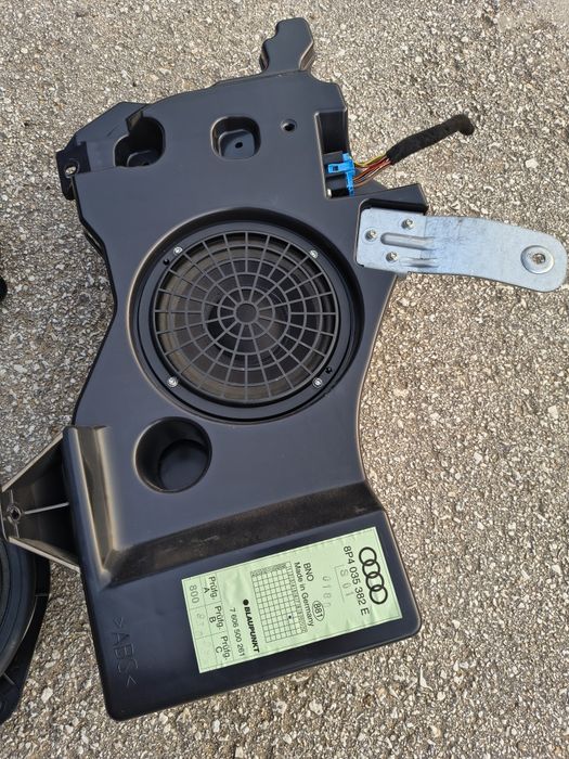 Буфер с тонколони blaupunkt за Ауди А3 8П - 4 врати