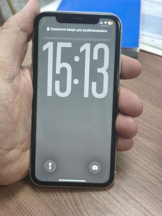 Iphone 11  , в среднем состоянии