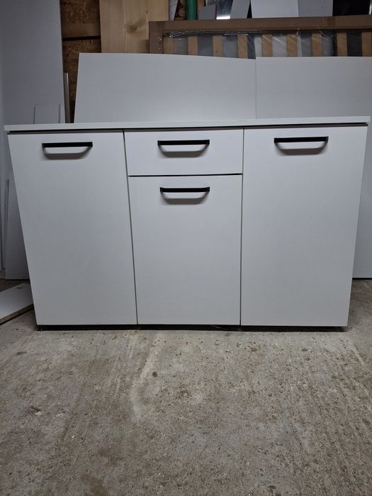 Comodă Albă+ Uși MDF