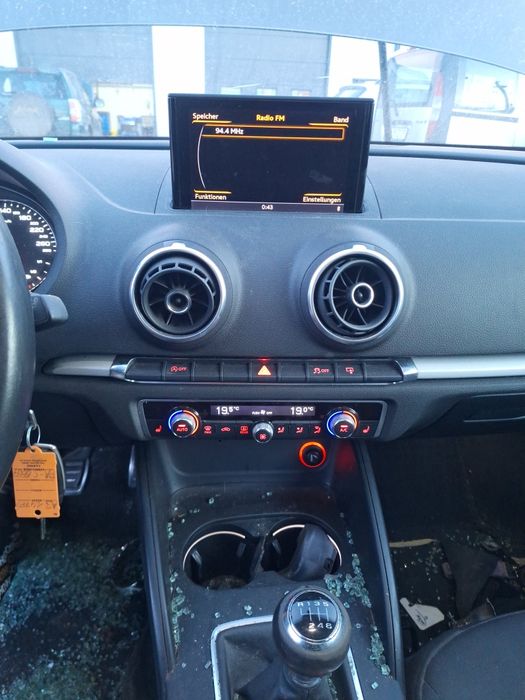 Unitate multimedia Audi A3 8V MIB High 3D Harman  8V0 035 043 C