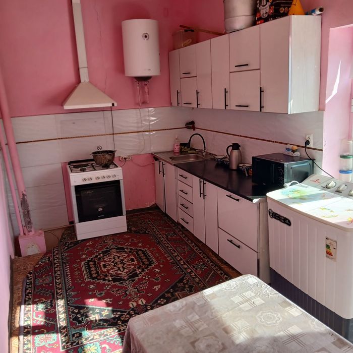 Hovli srochna sotiladi