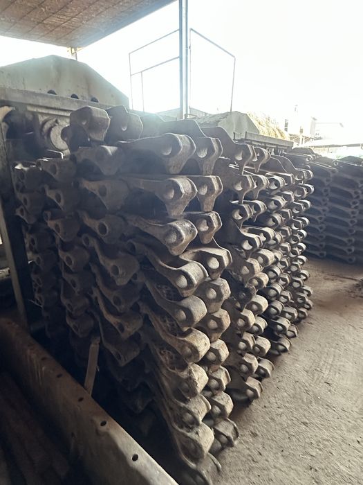 Гусеницы.Башмак и палец  на дт 75