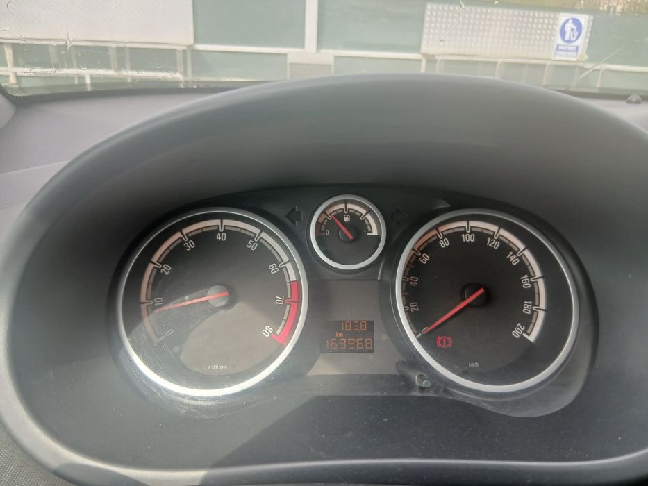 Opel Corsa 1.2 benzina