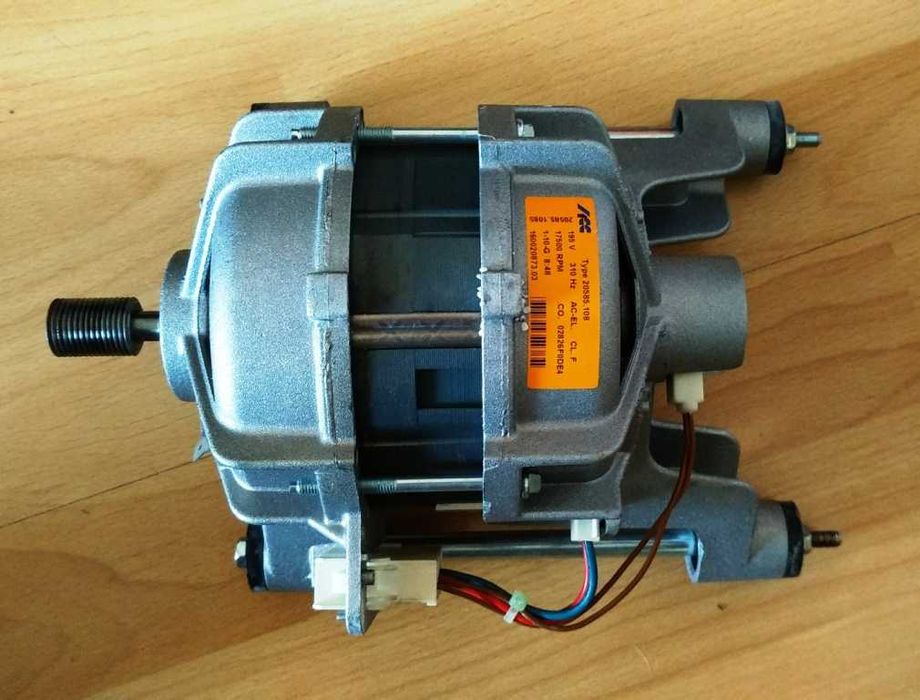 Пералня Ariston AVF109S на части - резервни части Аристон