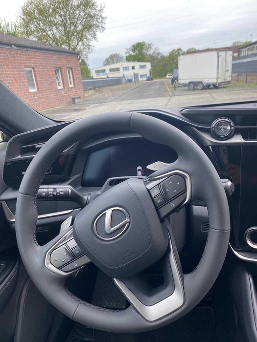 Lexus Rz300E full electric
