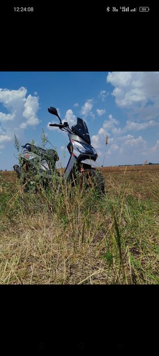 Скутер 150 кубов