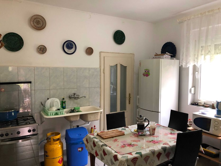 Casă de vânzare în localitatea Săvârșin, aproape de Castelul Regal