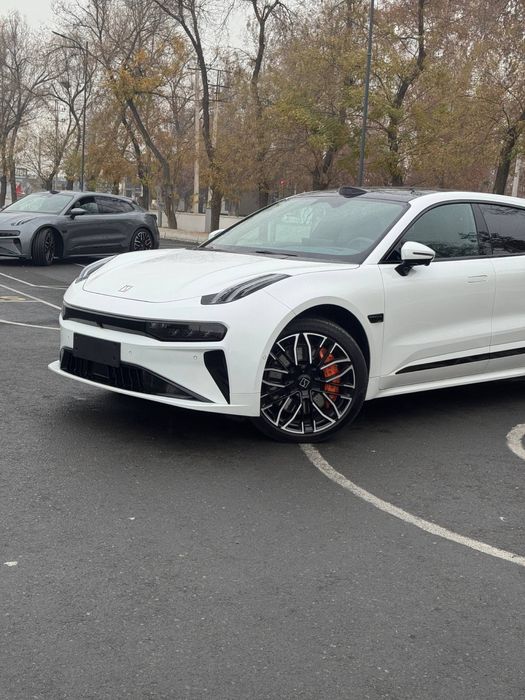 Zeekr 001 2025 — 4