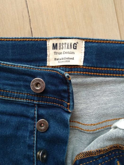 Мъжки дънкови шорти MUSTANG