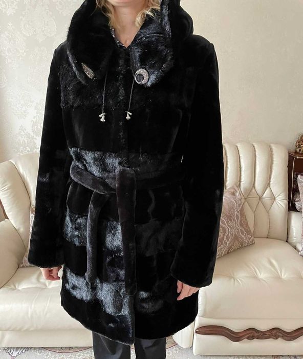 Шуба, пуховики, водозащитные плащи