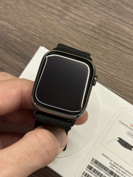 Apple Watch 8 Stainless Steel Graphite - 45mm