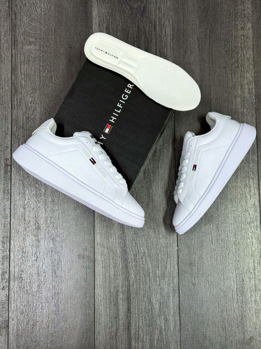 Adidasi barbatesti Tommy