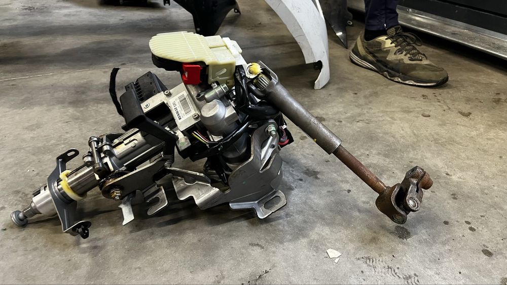 Renault Scenic 3 кормилна рейка