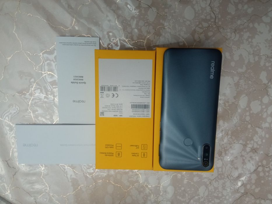 Продается телефон realme C 3