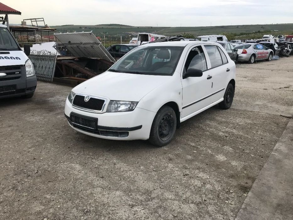Dezmembrez piese Skoda Fabia