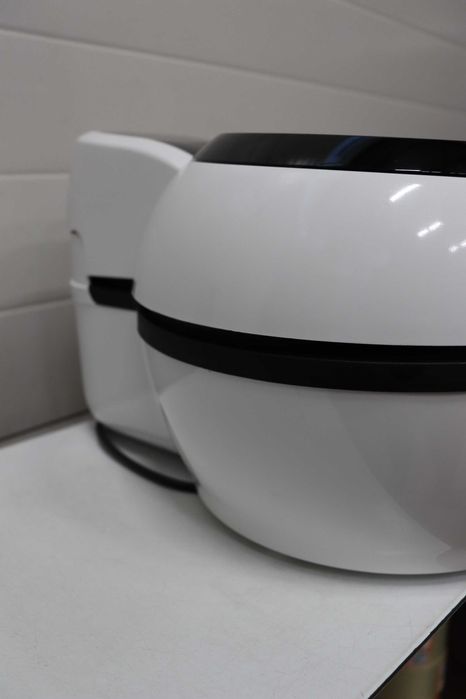 Фритюрник с горещ въздух Tefal FZ7600 ActiFry Genius 1.2кг, лек ДЕФЕКТ