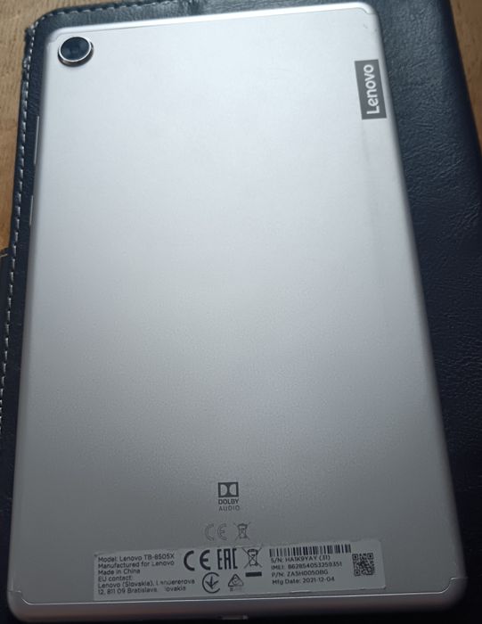 Продавам леново  8 инча.