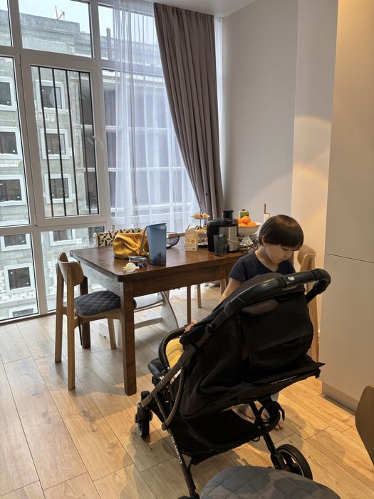 продам коляски 2 штуки