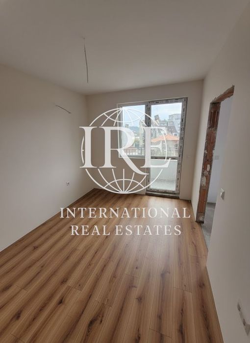 Продава се Двустаен апартамент в Варна, Погреби - 55 кв.м за 1873 €/кв.м - Снимка #3