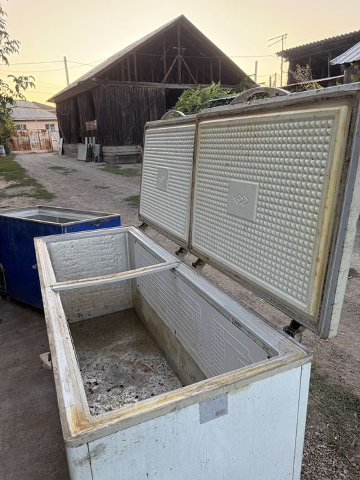 Продам холодильники