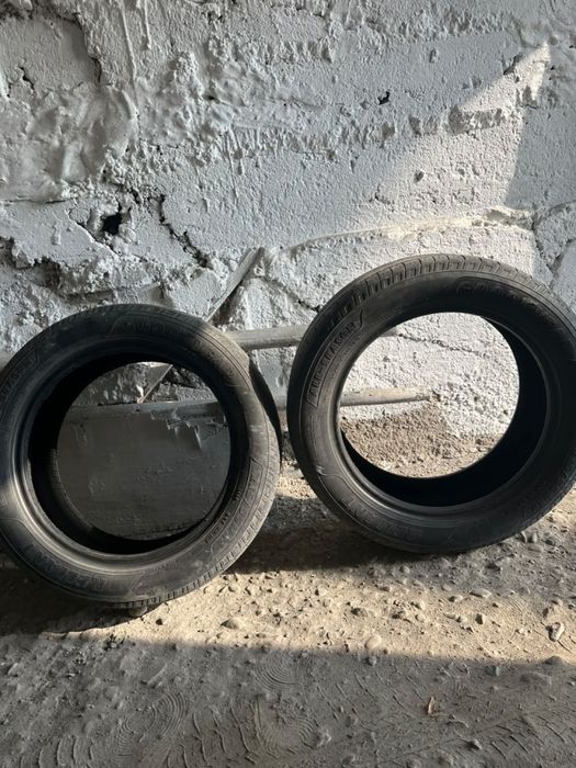 Продам шину 215/55 R17