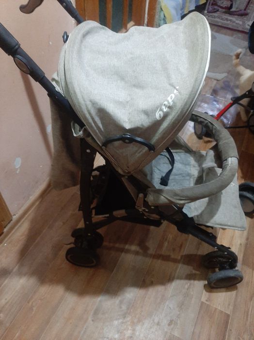 Летняя коляска продам