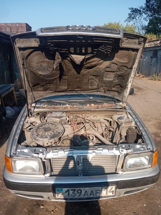 Продам Ауди 80 б4