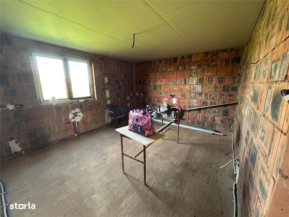 Casa de vanzare in Lazuri, Satu Mare | proprietate spatioasa cu teren