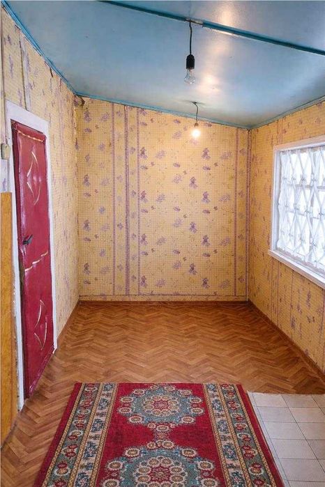 Большой дом в Рабочем поселке Сортировка