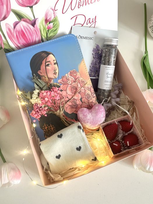 Подарок на 8 марта, бокс на 8 марта