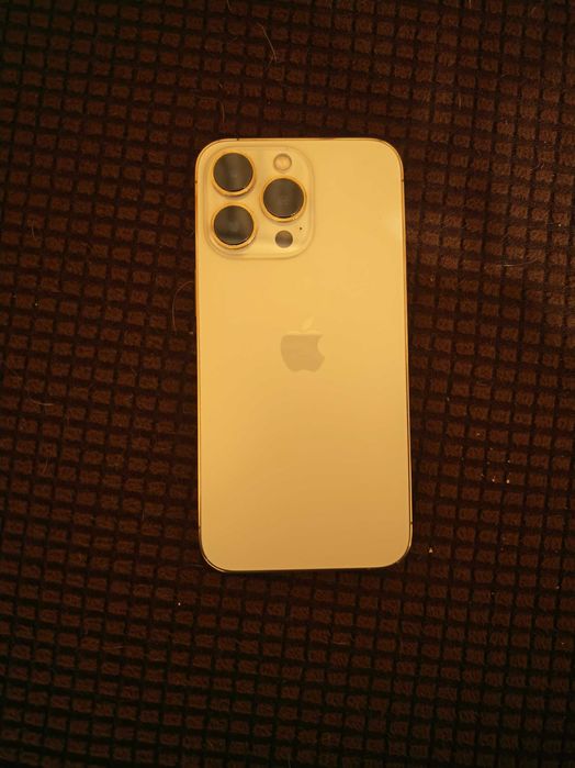Продавам iPhone 13 pro