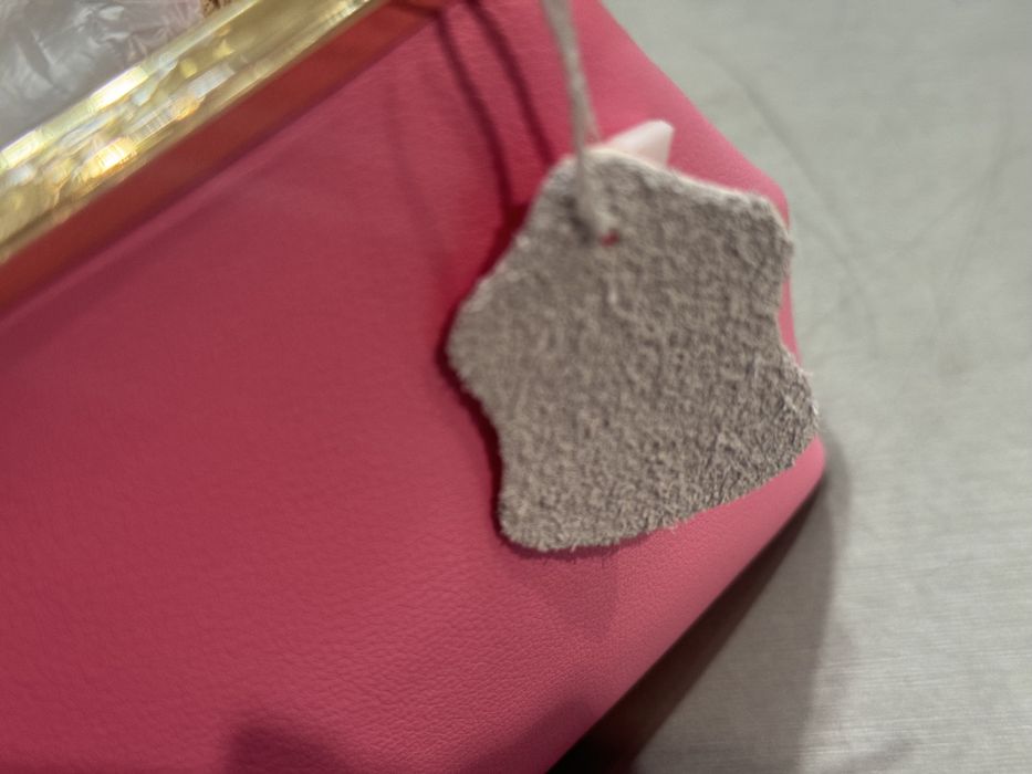 Jacquemus The Salon Clutch жестока чанта
