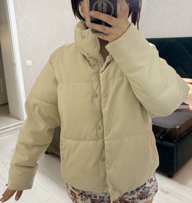 Продам две куртки из эко-кожи