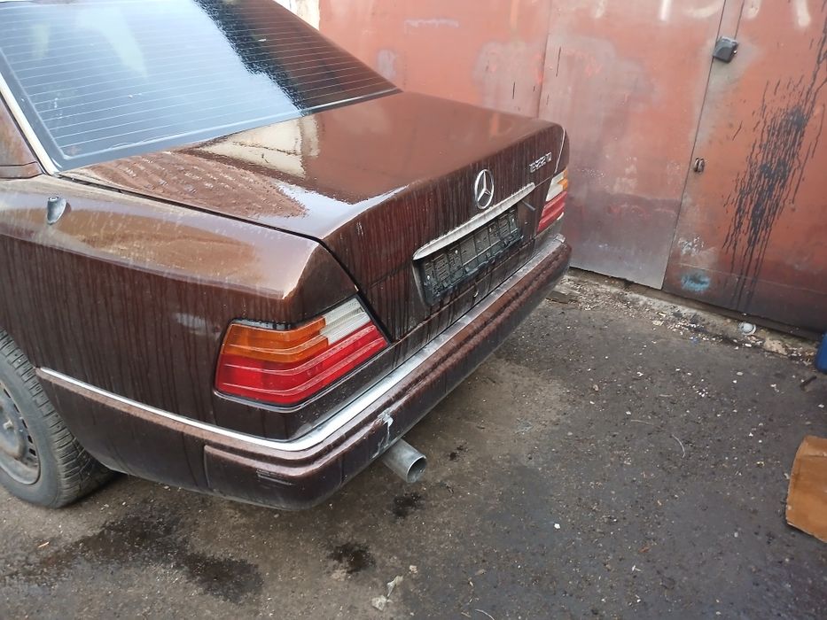 Запчасти на мерс мерседес, w124
