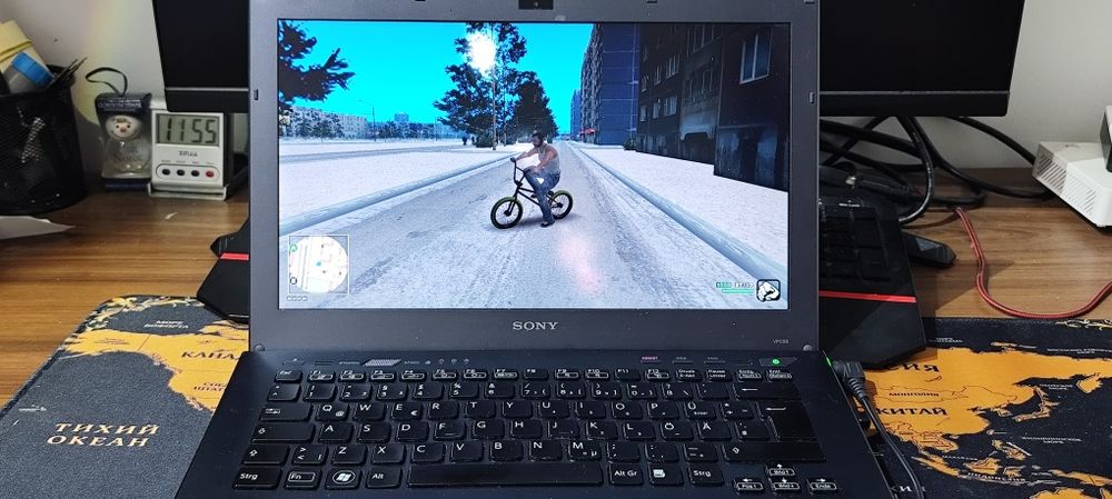 Vând laptop i5 2.300 Ghz 6 GB ram HDD 500 GB  placă video dedicată 1 G