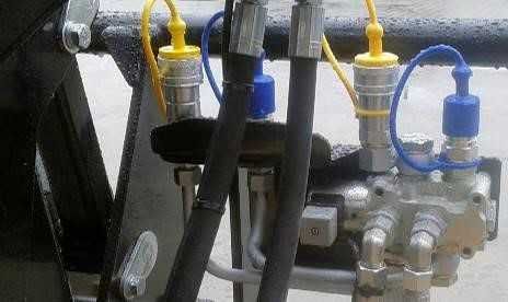 2000 kg 100 - 160 cp Incarcator Frontal tractor | AT-40