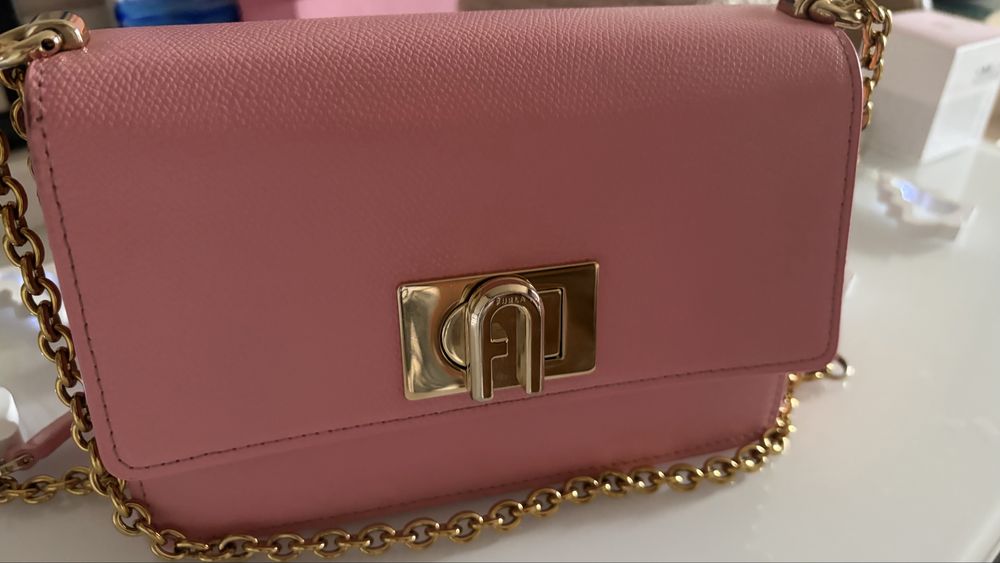 Furla модел  1927