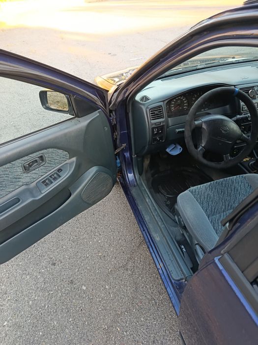 Nissan Almera 1.4 бензин/газ