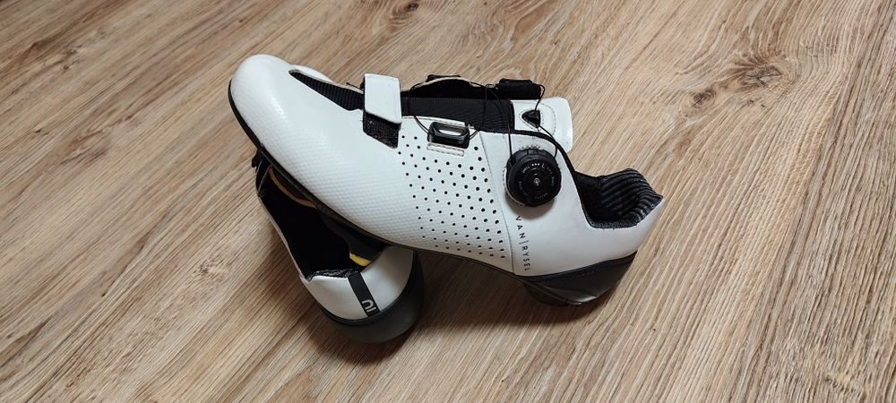 Pantofi ciclism marimea 42, 26,7 cm lungime