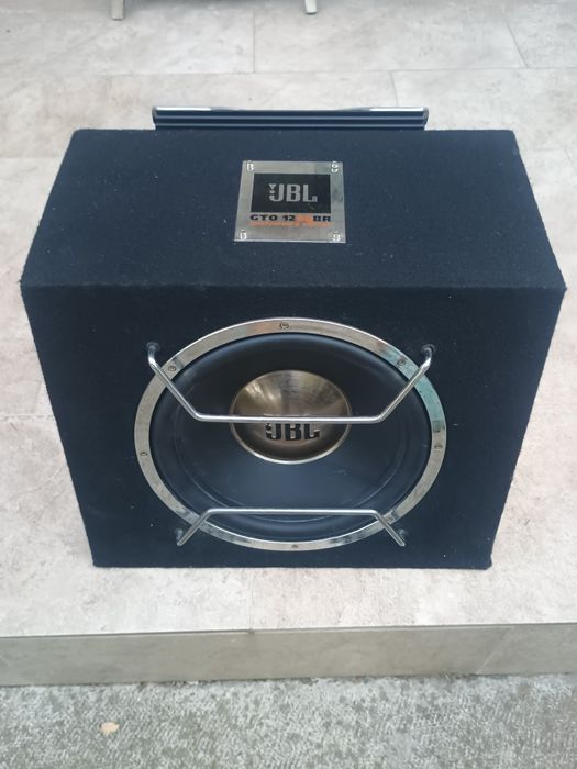 Vând subwoofer și statie jbl