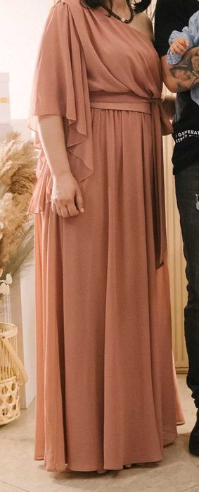 Дълга елегантна рокля Lynne