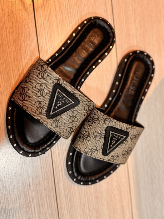 Papuci dama Guess