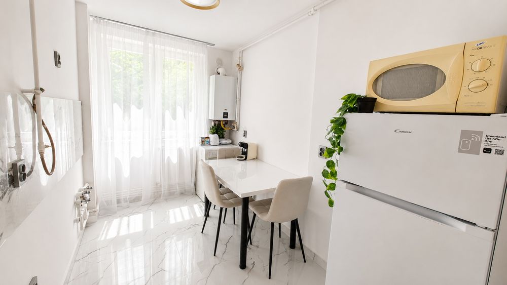 Apartament renovat poziție centrală